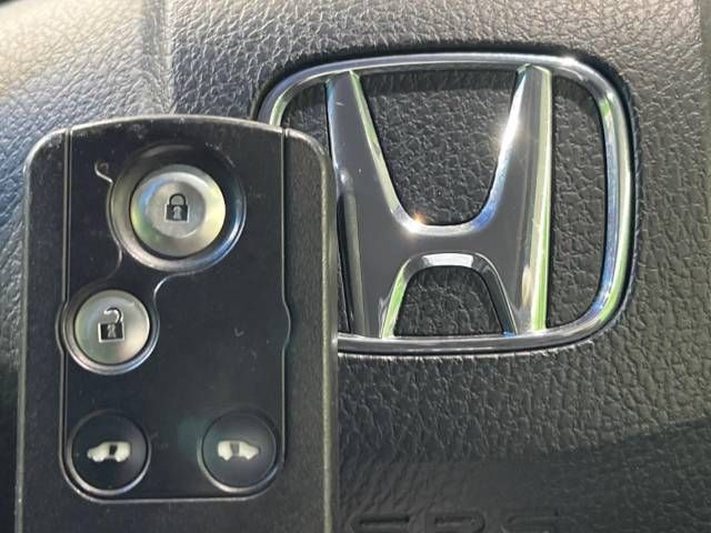 Honda e 2011-01 183675-6