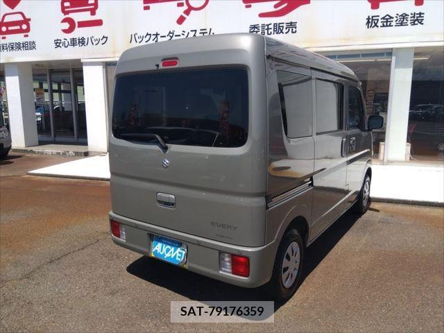 Suzuki EVERY 2024-02 297465-2