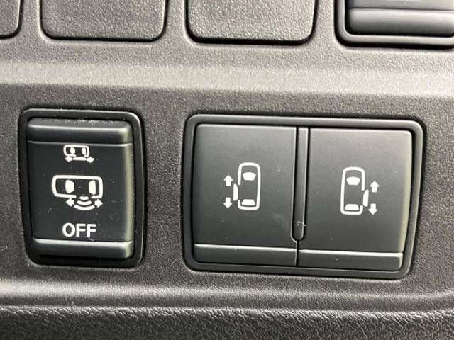 Nissan SERENA 2020-06 182245-6