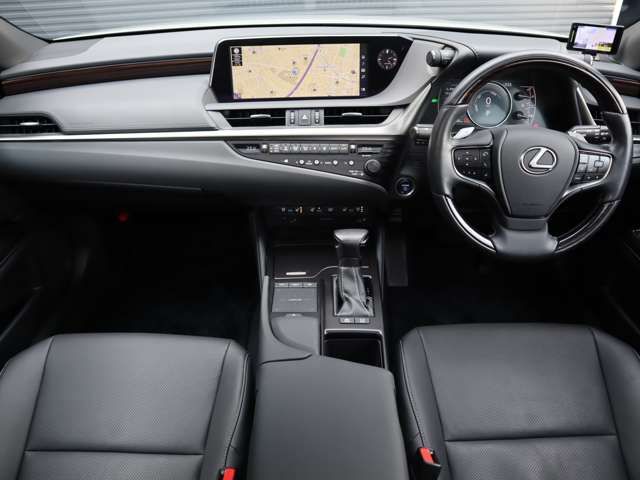 Lexus ES 2019-10 1258-7