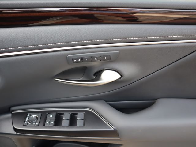 Lexus ES 2019-10 1258-17