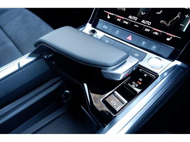 Audi E-TRON 2021-08 1397-16