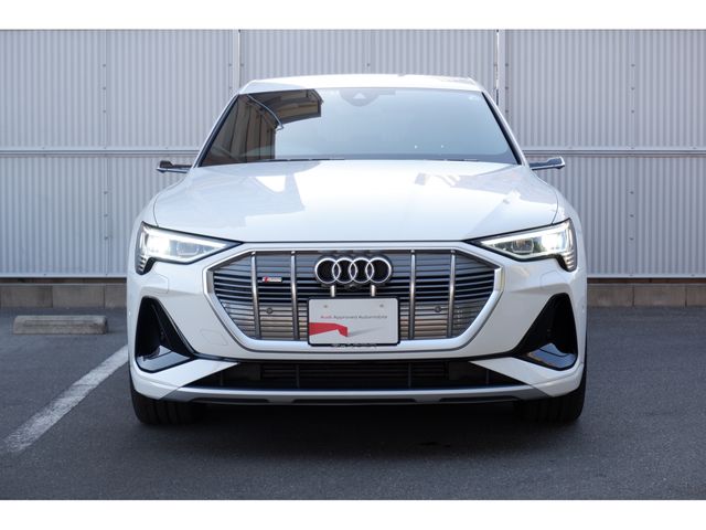 Audi E-TRON 2021-08 1397-7