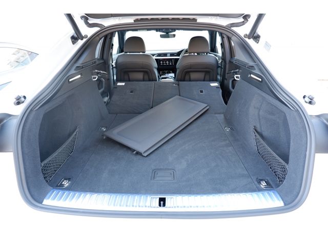 Audi E-TRON 2021-08 1397-11