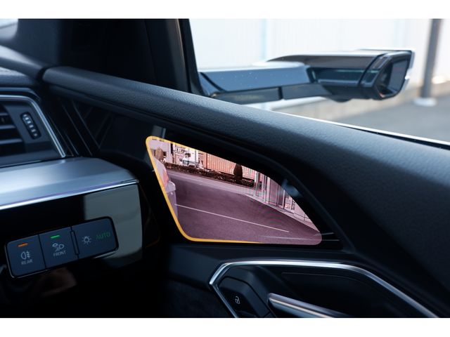 Audi E-TRON 2021-08 1397-25