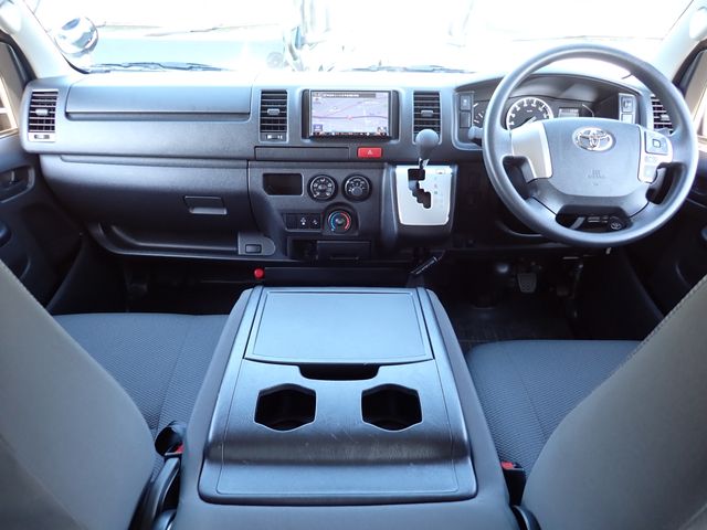 Toyota HIACE VAN 2020-10 187745-10