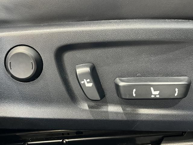 Lexus IS 2013-07 25330-18