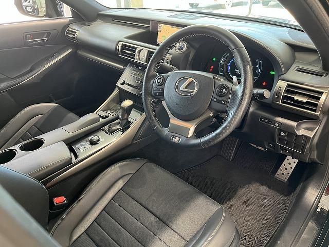 Lexus IS 2013-07 25330-7