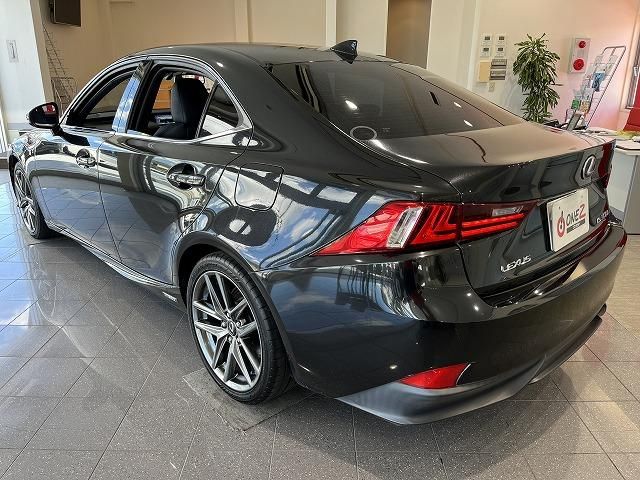 Lexus IS 2013-07 25330-6