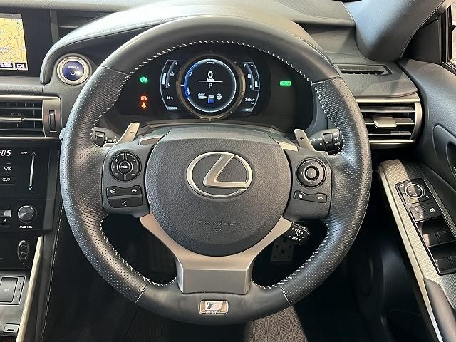 Lexus IS 2013-07 25330-13