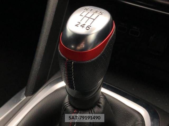 Renault MEGANE 2022-03 283139-11