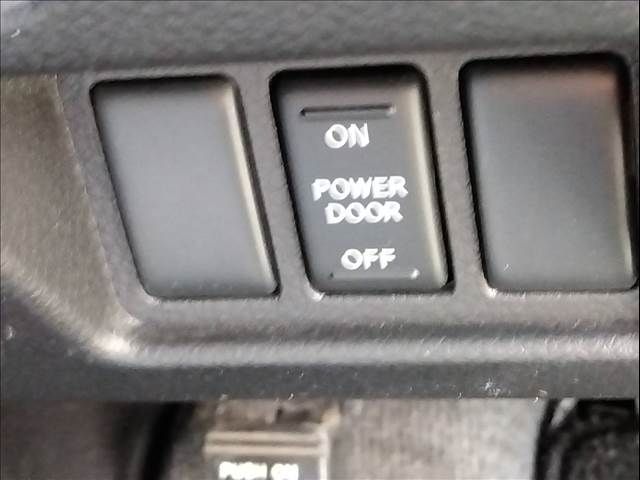 Nissan SERENA 2012-10 5902-26