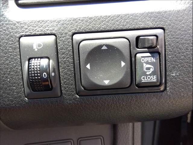 Nissan SERENA 2012-10 5902-17