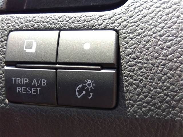 Nissan SERENA 2012-10 5902-18