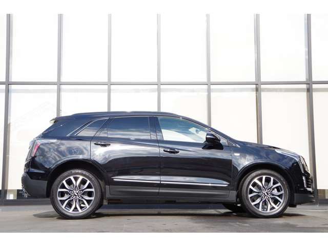 Cadillac XT5 2022-02 15012-7