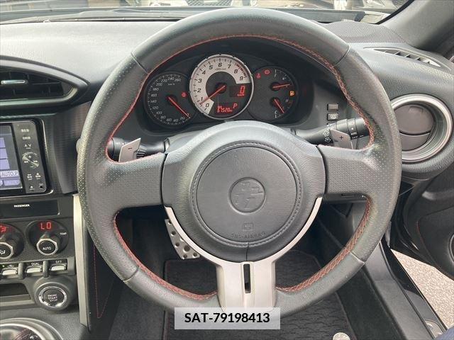 Toyota 86 2012-04 383915-21