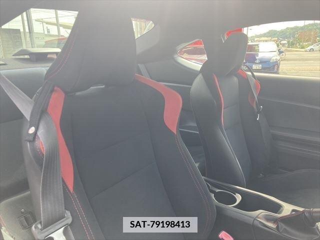 Toyota 86 2012-04 383915-19