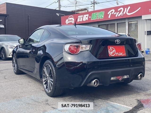 Toyota 86 2012-04 383915-6