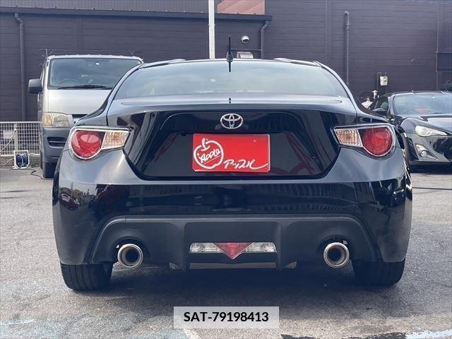Toyota 86 2012-04 383915-5