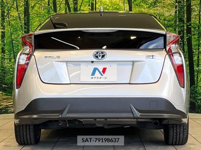 Toyota PRIUS 2017-07 366609-15