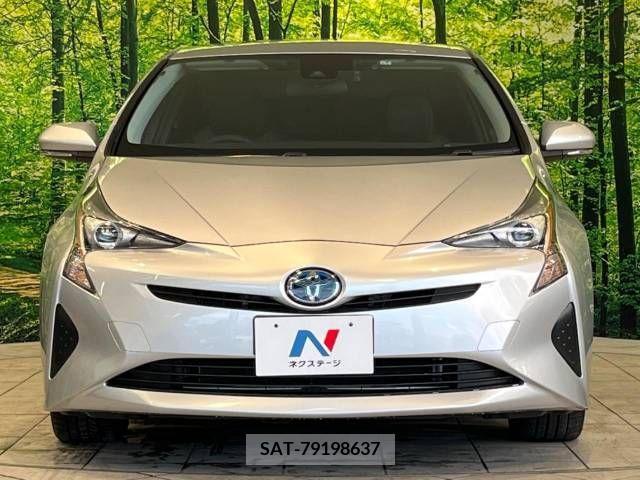 Toyota PRIUS 2017-07 366609-14