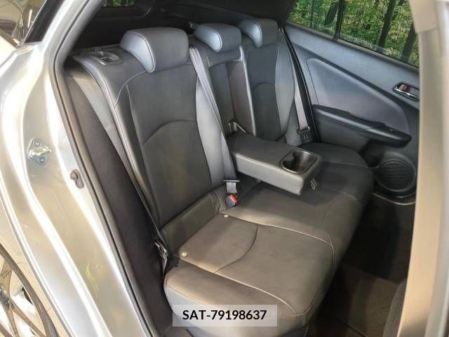 Toyota PRIUS 2017-07 366609-9