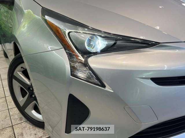 Toyota PRIUS 2017-07 366609-12