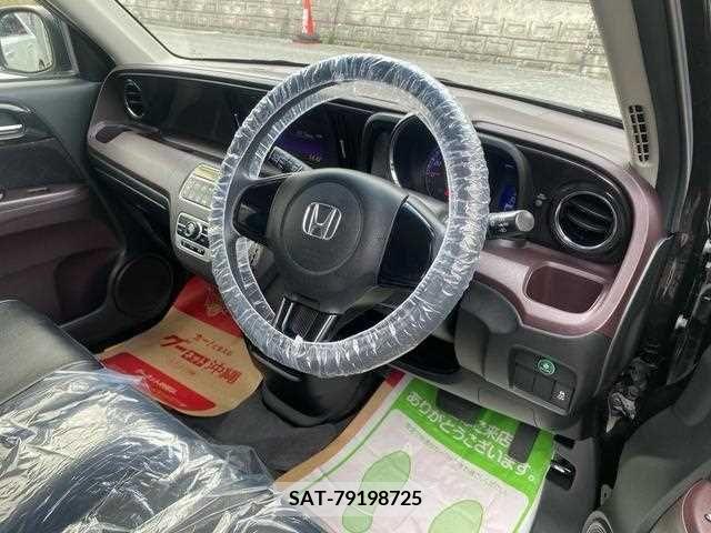 Honda N-ONE 2013-01 279695-3