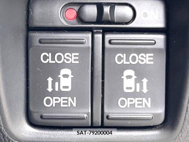 Honda N BOX CUSTOM 2017-07 329691-5