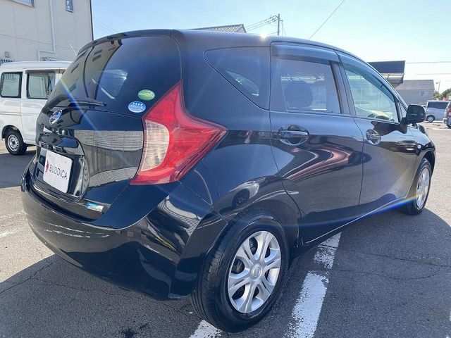Nissan NOTE 2012-11 182585-7
