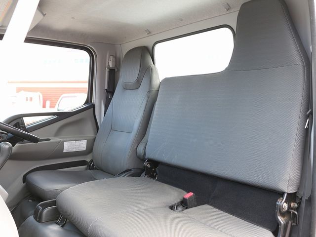 Mitsubishi CANTER 2017-09 193151-29