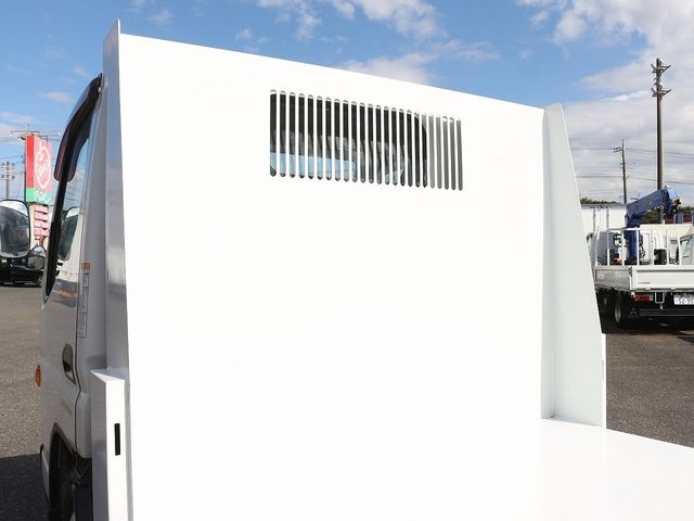 Mitsubishi CANTER 2017-09 193151-12