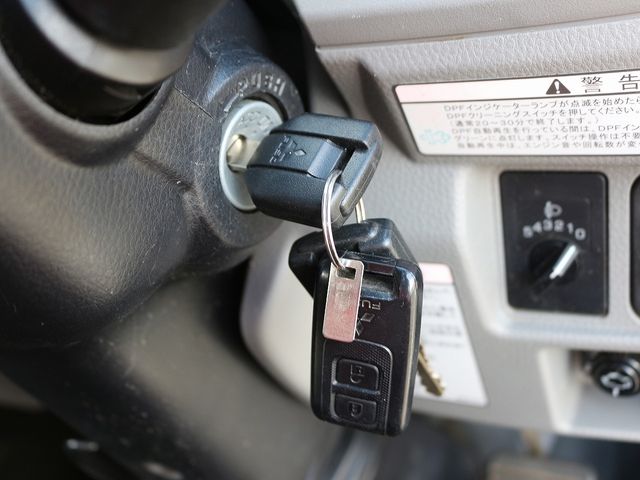Mitsubishi CANTER 2017-09 193151-25