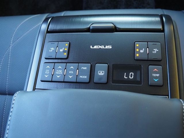 Lexus ES 2021-11 184133-14