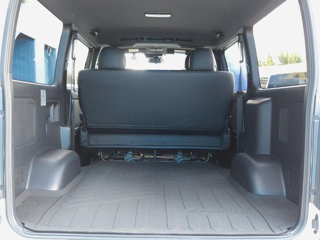 Toyota HIACE VAN 2020-11 183948-8