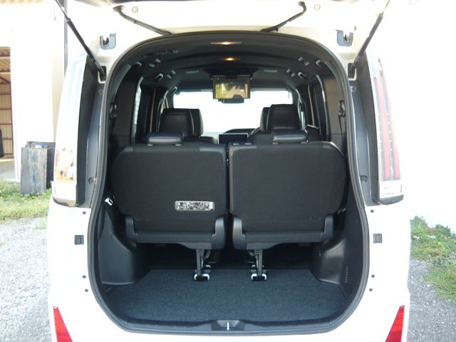Toyota NOAH 2019-07 24586-14