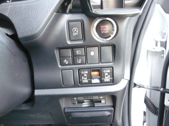 Toyota NOAH 2019-07 24586-13