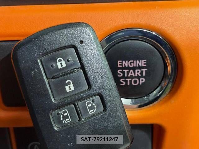 Toyota VOXY 2014-11 370406-7