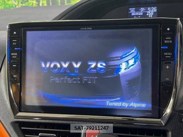 Toyota VOXY 2014-11 370406-2