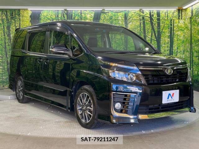 Toyota VOXY 2014-11 370406-17