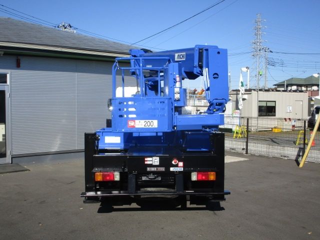 Hino DUTRO 2017-08 183119-6