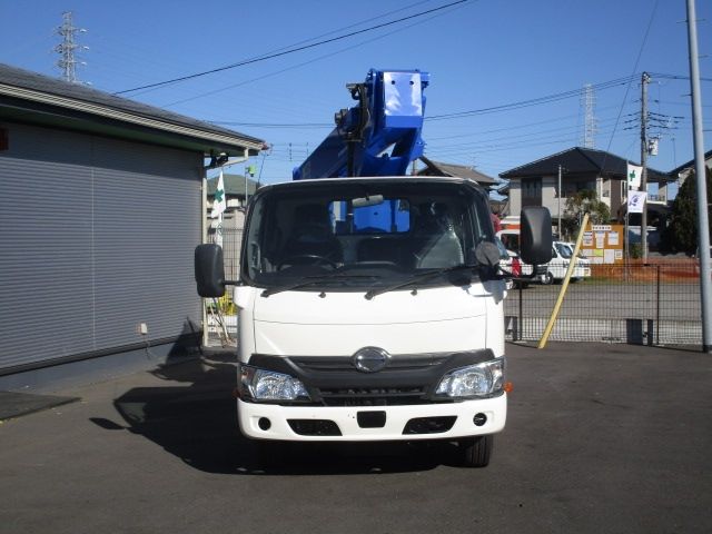 Hino DUTRO 2017-08 183119-1