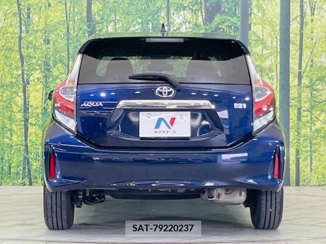 Toyota AQUA 2018-04 339232-15
