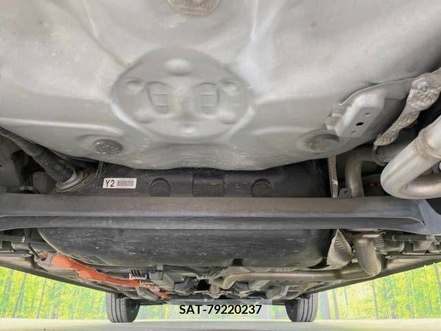Toyota AQUA 2018-04 339232-19