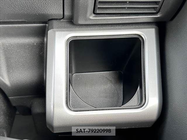 Daihatsu WAKE 2020-08 341521-28