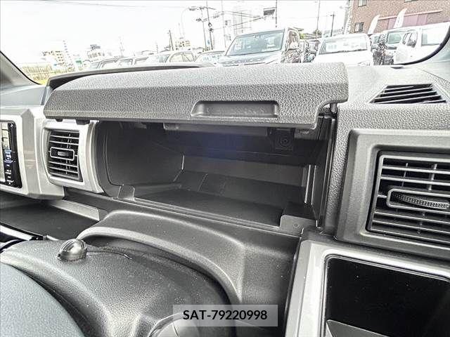 Daihatsu WAKE 2020-08 341521-27
