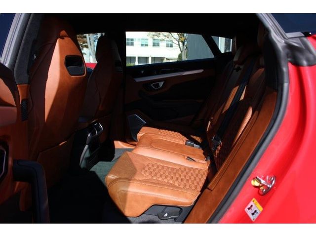 Lamborghini URUS 2020-03 27628-6