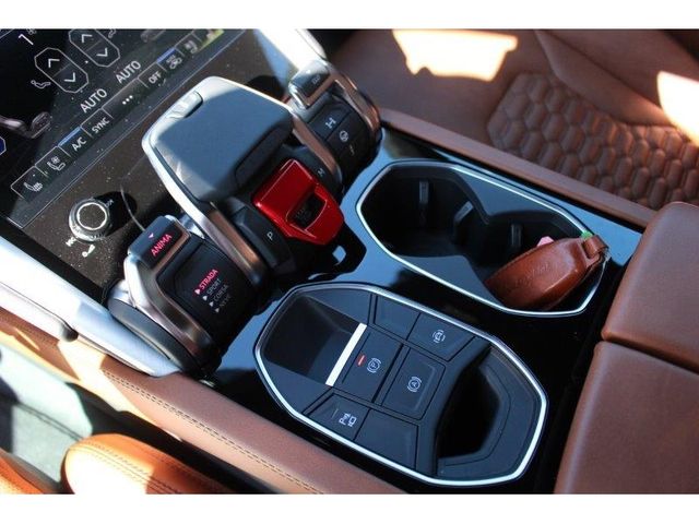 Lamborghini URUS 2020-03 27628-21