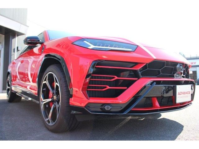 Lamborghini URUS 2020-03 27628-22