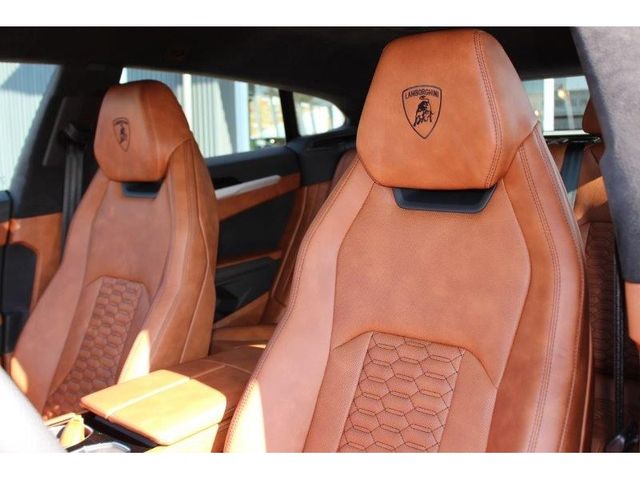 Lamborghini URUS 2020-03 27628-16